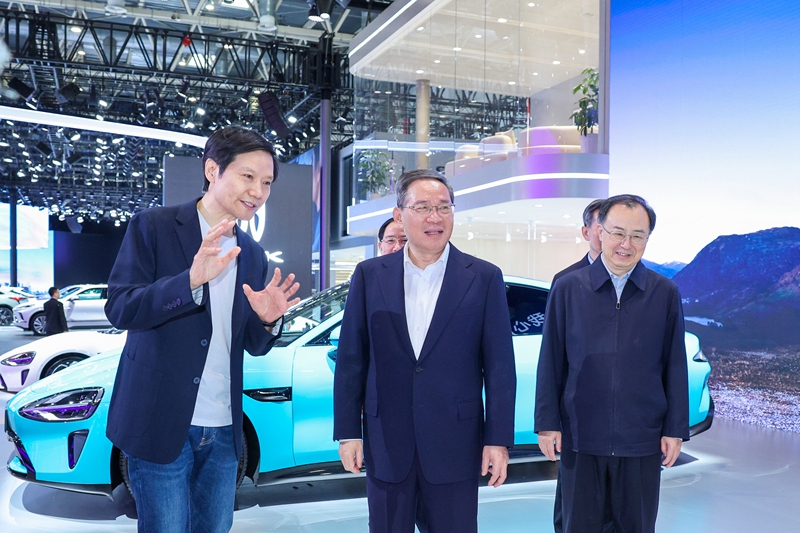 kaiyun登陆入口开云李强在2024北京国际汽车展览会调研时强调：大力发展智能网联新能源汽车 促进产业高端化智能化绿色化升级(图2)